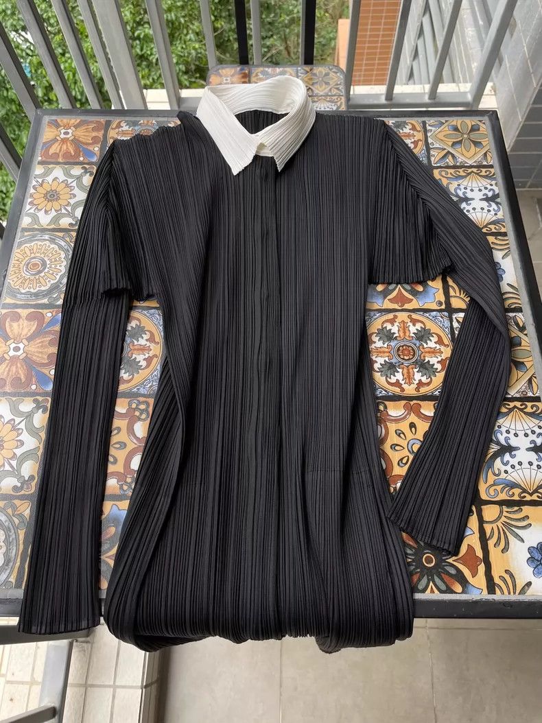 Issey Miyake Issey Miyake size:2 Black color-blocked collar dress Size XS / US 0-2 / IT 36-38 - 1 Thumbnail