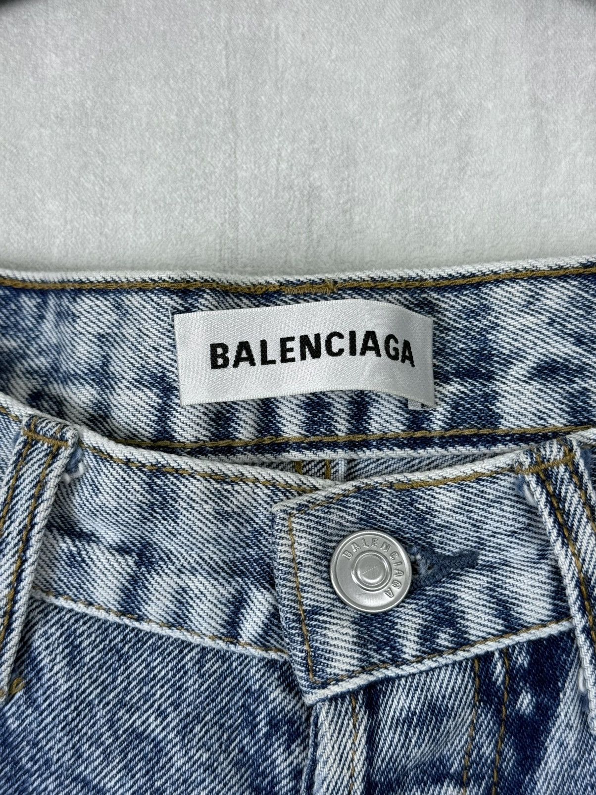 Balenciaga Balenciaga FW17 Mens Denim Jeans Pants Made In Japan Size 27 Size US 27 - 9 Thumbnail
