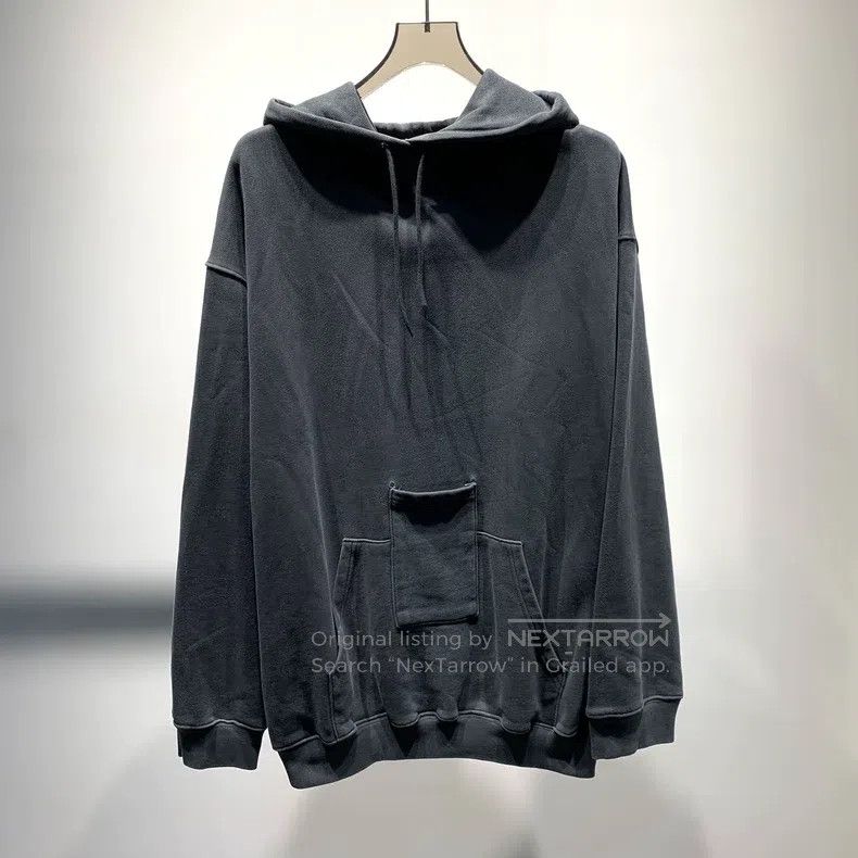 Balenciaga Balenciaga Distressed Back Logo Hooded Sweatshirt Size US S / EU 44-46 / 1 - 1 Thumbnail