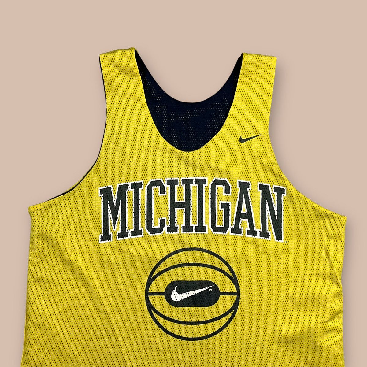 Nike Vtg Nike Team Michigan Basketball Reversible Practice Jersey Size US M / EU 48-50 / 2 - 6 Thumbnail