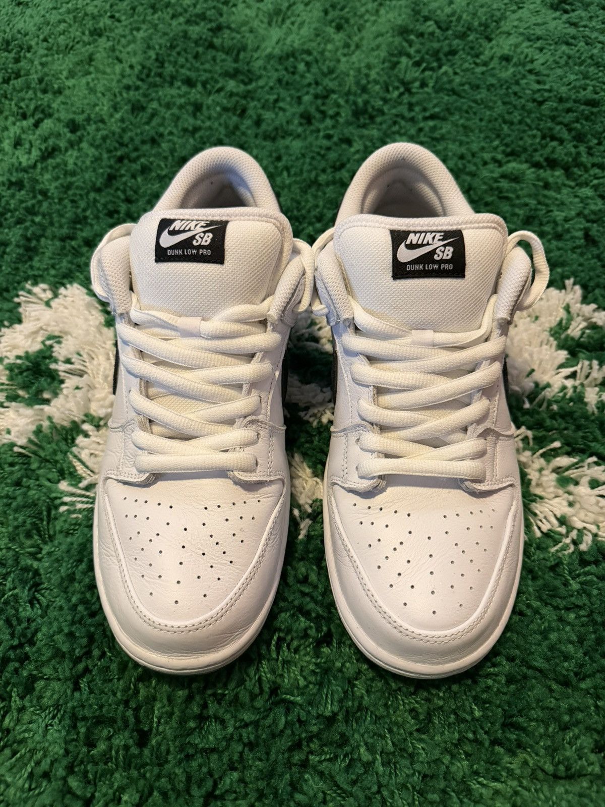Nike Nike SB Dunk Low Pro White Black 11 Size US 11 / EU 44 - 4 Thumbnail