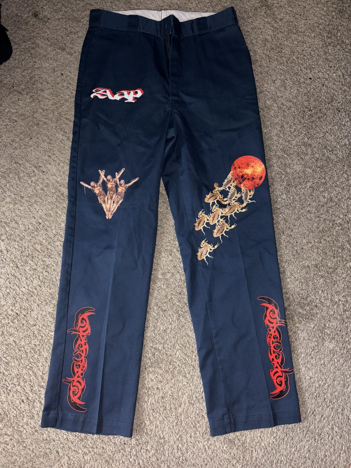 UE×fragment×Carharttクラッシュデニム36 Carhartt x Ue Fragment Collaboration Duck Pants Black Heart