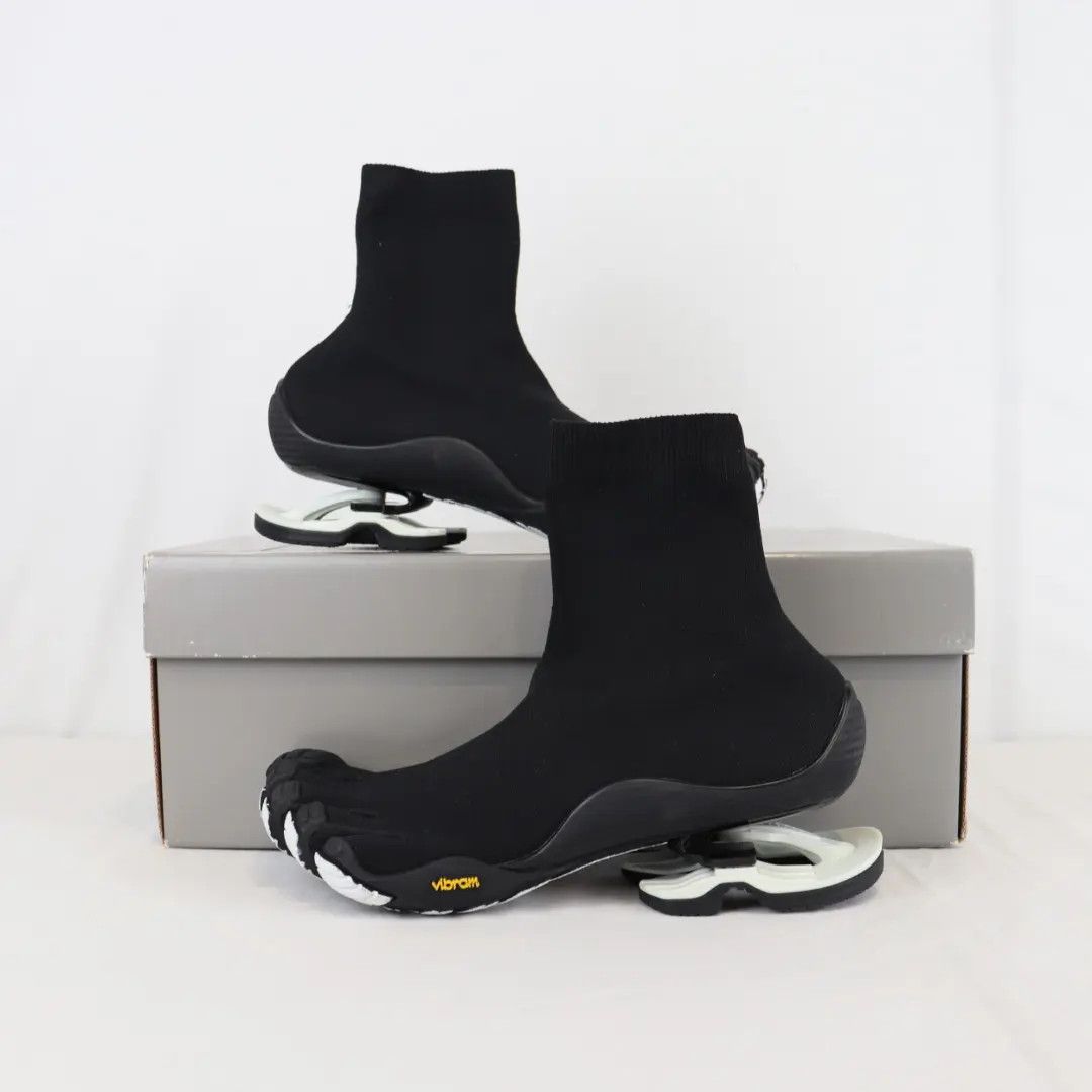 Balenciaga o1rshd1 Q:2 / Flex Five Toe Socks Boots in Black/white Size US 8 / EU 41 - 1 Thumbnail