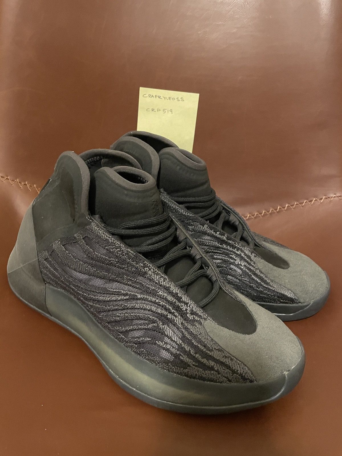 yeezy quantum onyx black