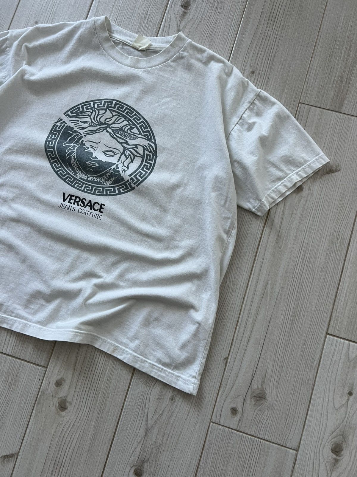 Versace Versace Jeans Couture T-shirt Logo Tee White Vintage Size US M / EU 48-50 / 2 - 5 Thumbnail
