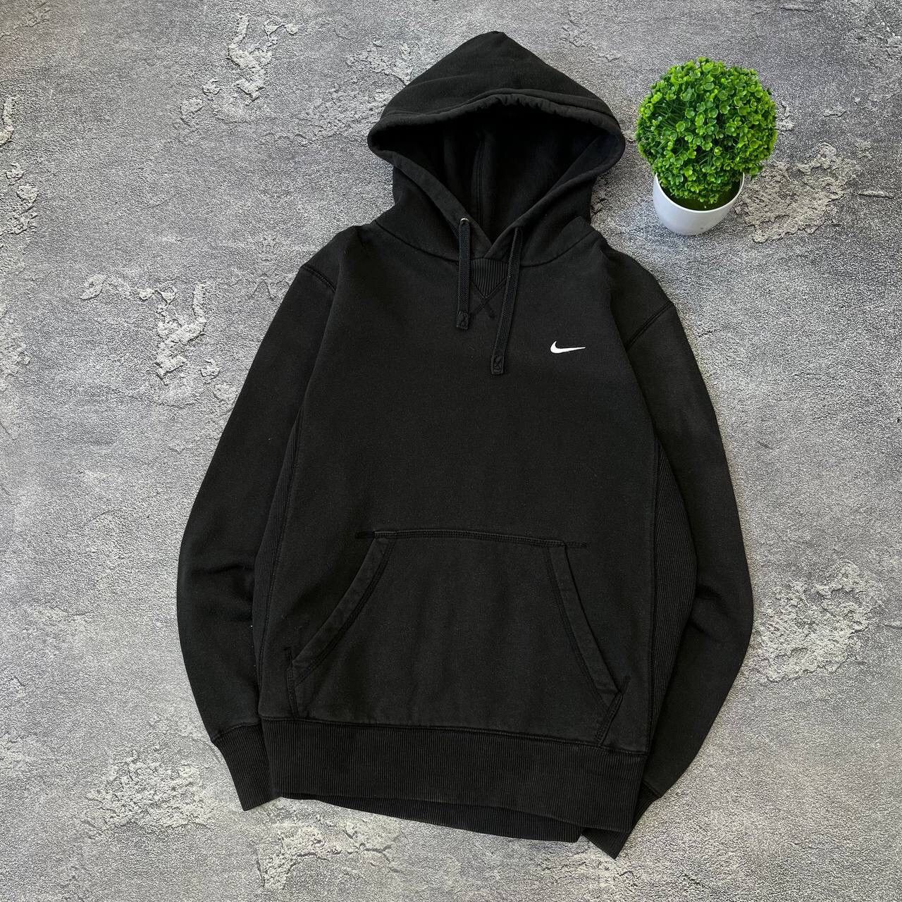 Nike Vintage Nike Sportswear Swoosh Basic Black Hoodie Size US M / EU 48-50 / 2 - 8 Thumbnail