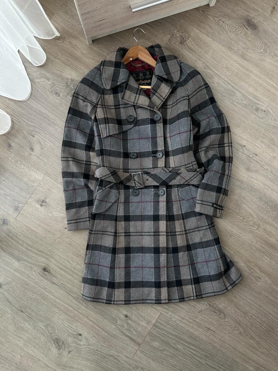 Barbour × Vintage Vintage Barbour W's Wool Coats Winter Tartan Jacket Size M / US 6-8 / IT 42-44 - 2 Thumbnail