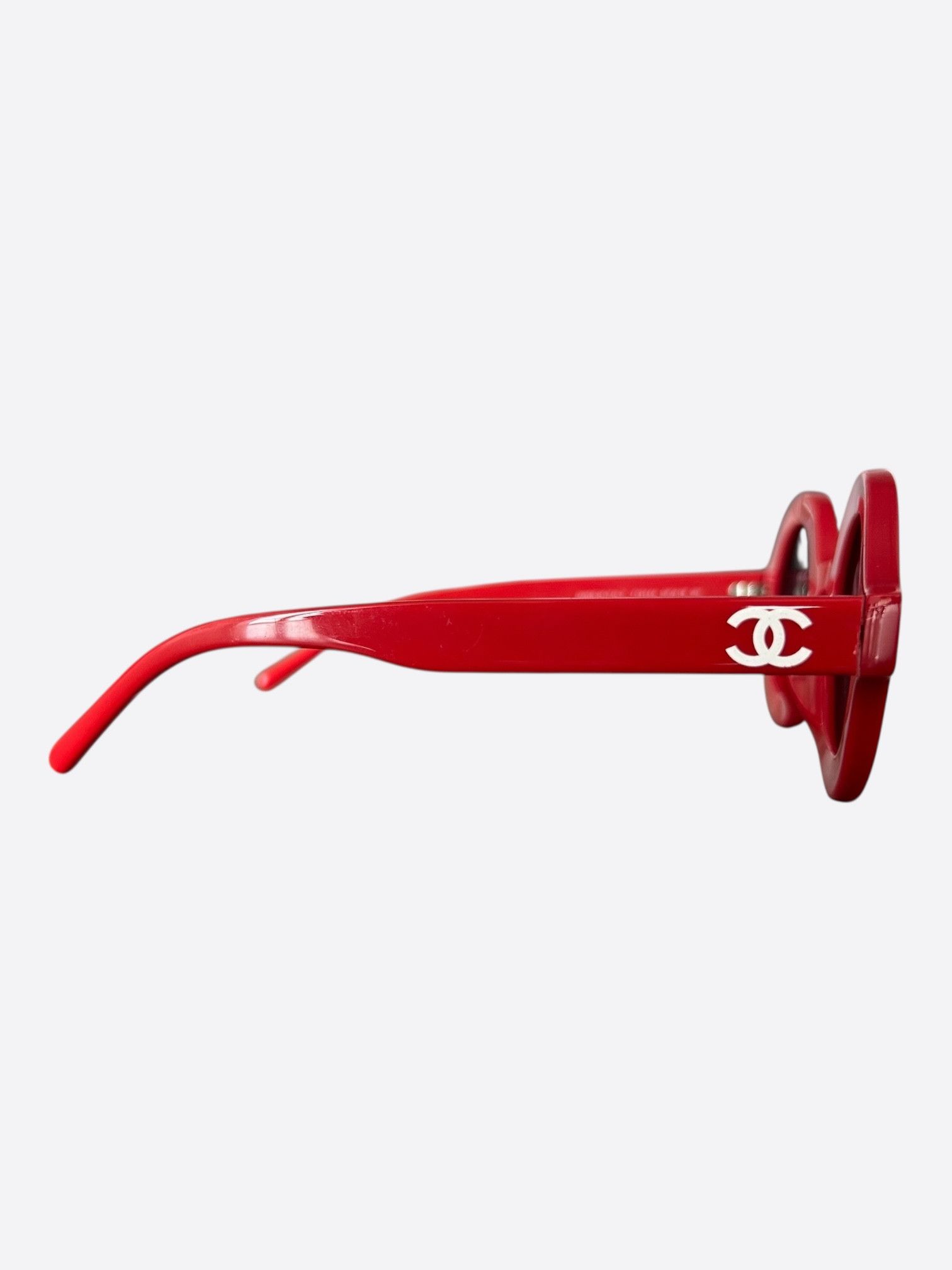 Chanel Chanel Pharrell Red & White Round Sunglasses Size ONE SIZE - 2 Thumbnail