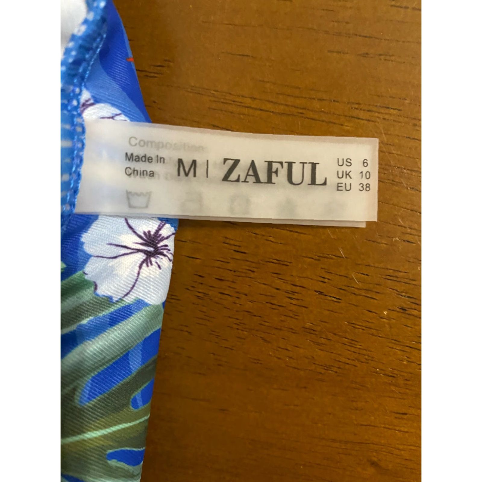 ZAFUL **Zaful Floral Bikini Top Size 6** User: **Zaful Floral Bikini Top Size 6** Size M / US 6-8 / IT 42-44 - 3 Thumbnail