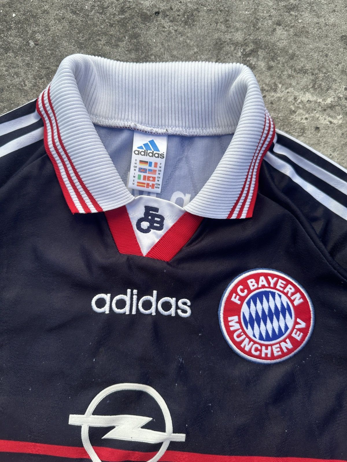 Adidas Vintage Adidas Bayern Munich Opel Soccer Jersey Blokecore M Size US M / EU 48-50 / 2 - 4 Thumbnail