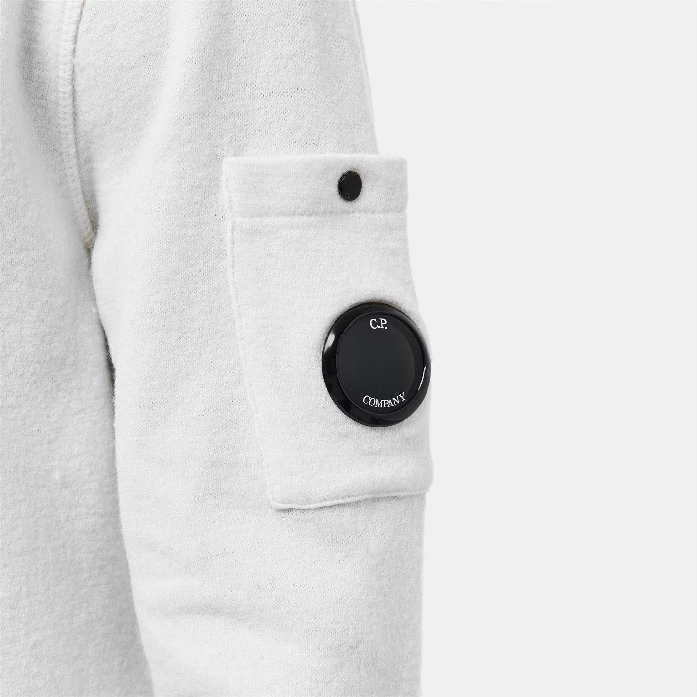 C.P. Company o1g2r1mq0426 Crew Neck Jumper in White Size US XXL / EU 58 / 5 - 4 Thumbnail