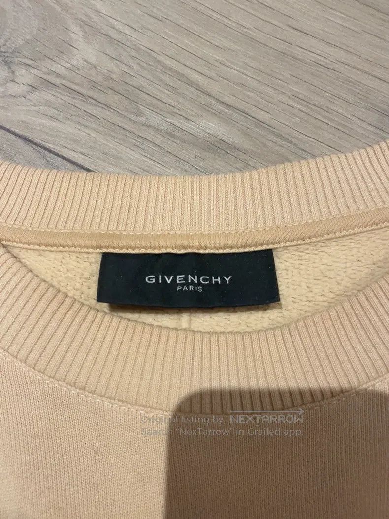 Givenchy Givenchy Hoodie Size M Unisex Length 67 Shoulder Size US M / EU 48-50 / 2 - 3 Thumbnail