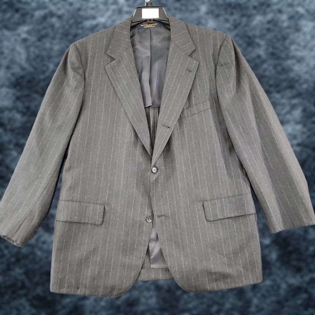 Brooks Brothers Brooks Brothers Suit Jacket Charcoal Gray Striped Wool 44R Regular Two-Button Single-Breasted Men’s 100% Wool 44R Brown? Size 44R - 1 Thumbnail
