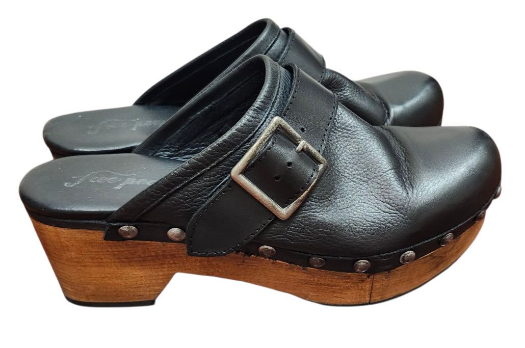 Free People Free People Culver City Clog Black Leather Studs EU 40 US 10 Size US 10 / IT 40 - 2 Thumbnail