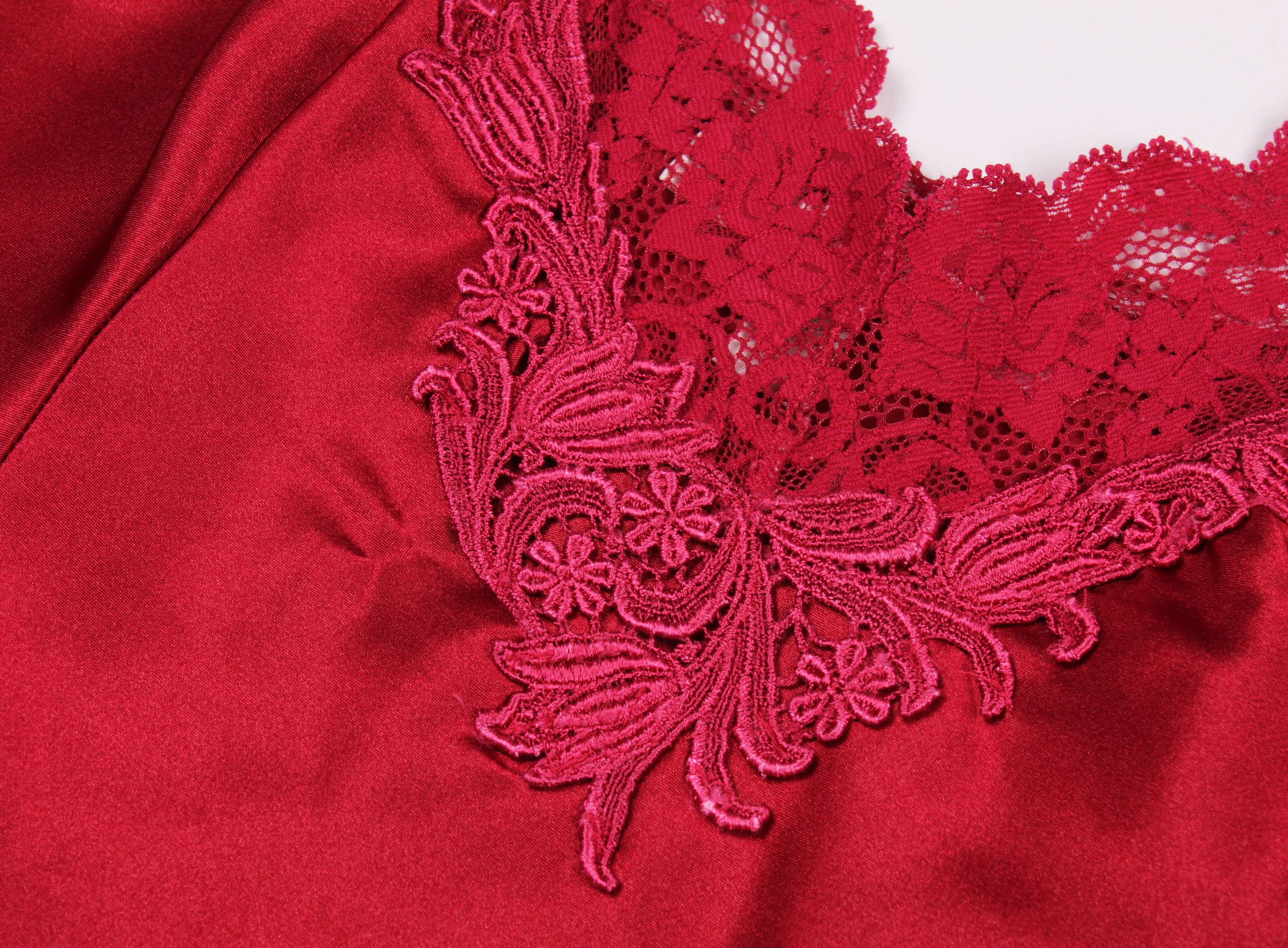 Victoria's Secret Victoria's Secret Vintage Stunning Cami Lace Top Size S / US 4 / IT 40 - 5 Thumbnail