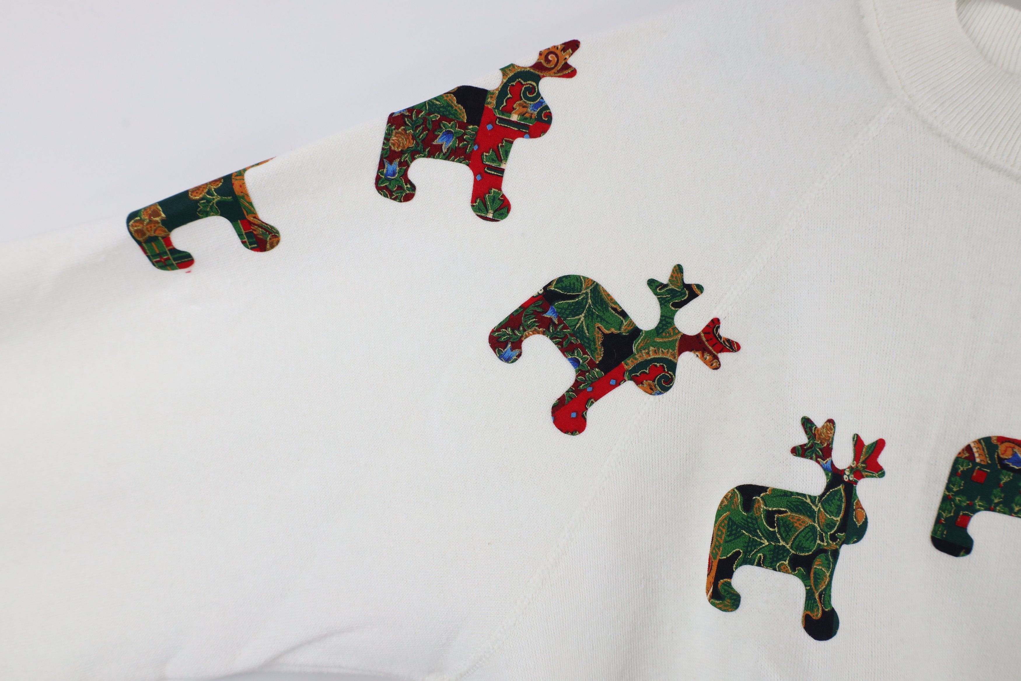 Vintage Vintage 90s Streetwear Moose Patch Sweatshirt White USA Size L / US 10 / IT 46 - 4 Thumbnail