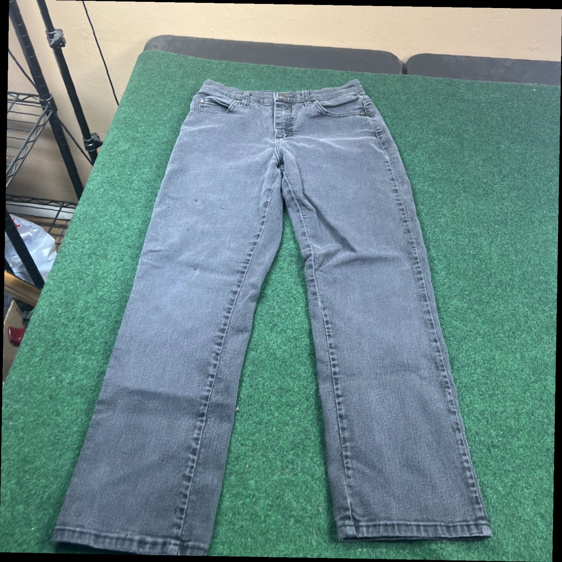 Lee Lee Relaxed Fit at the Waist Womens Petites Size 4p Button Pants 26x27 Black Size 27" / US 4 / IT 40 - 4 Thumbnail