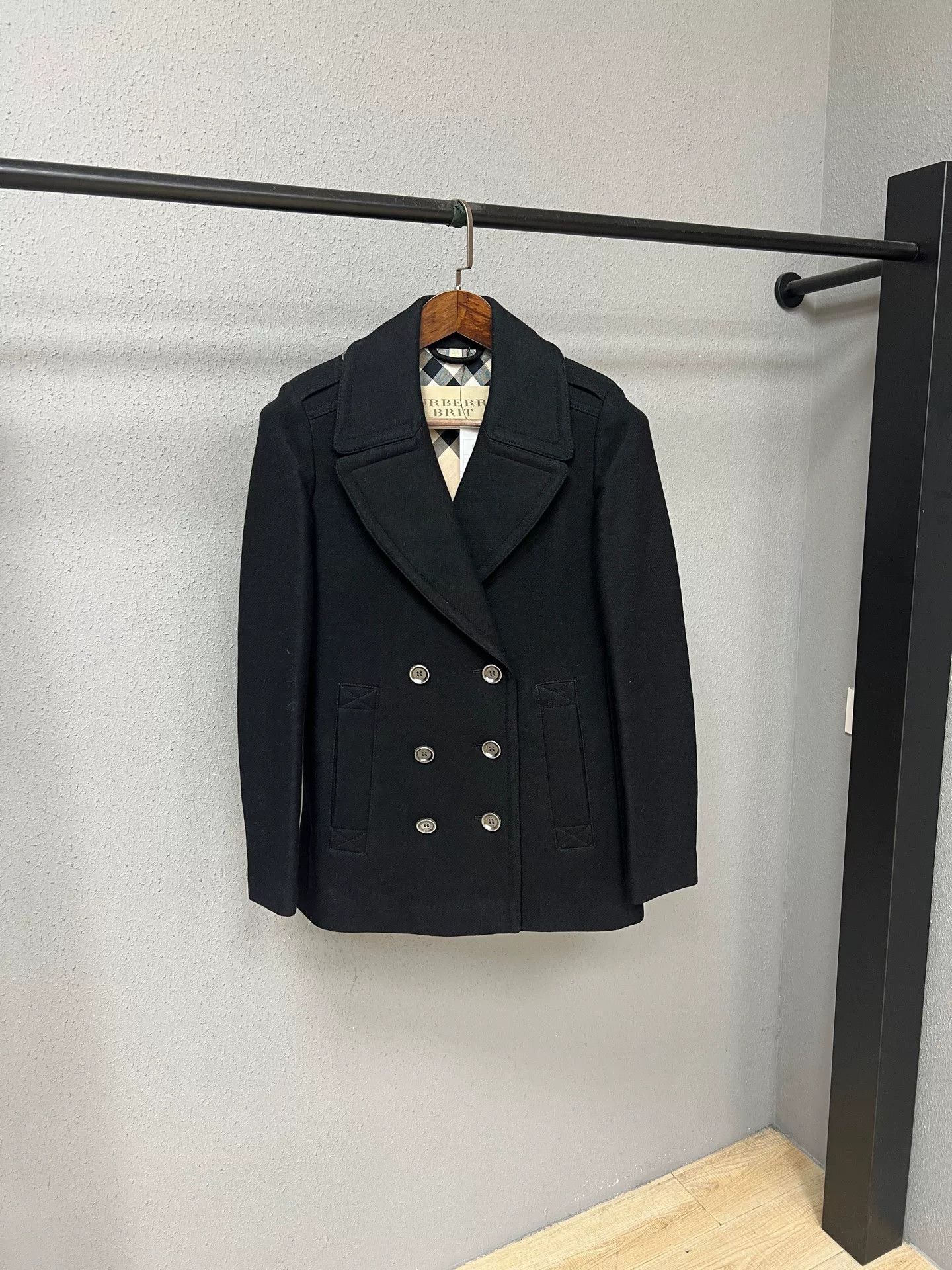 Burberry Burberry Double-Breasted Coat Size UK6 Size S / US 4 / IT 40 - 1 Thumbnail