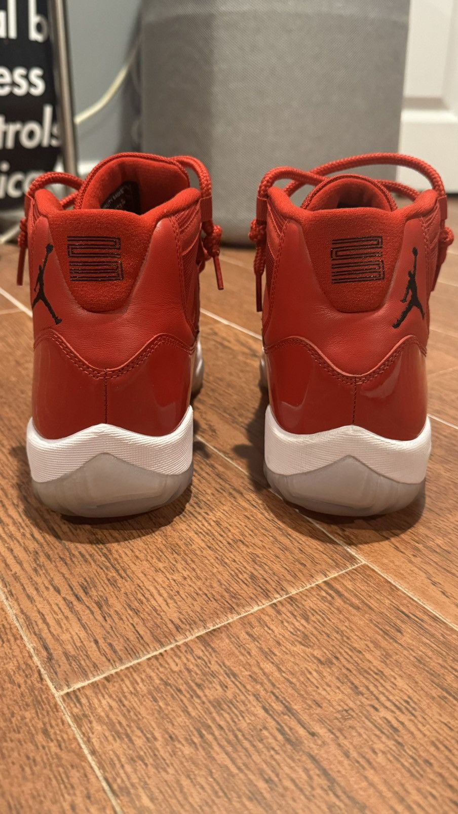 Jordan Brand × Nike Jordan 11 Win like 96 Size US 9 / EU 42 - 4 Thumbnail