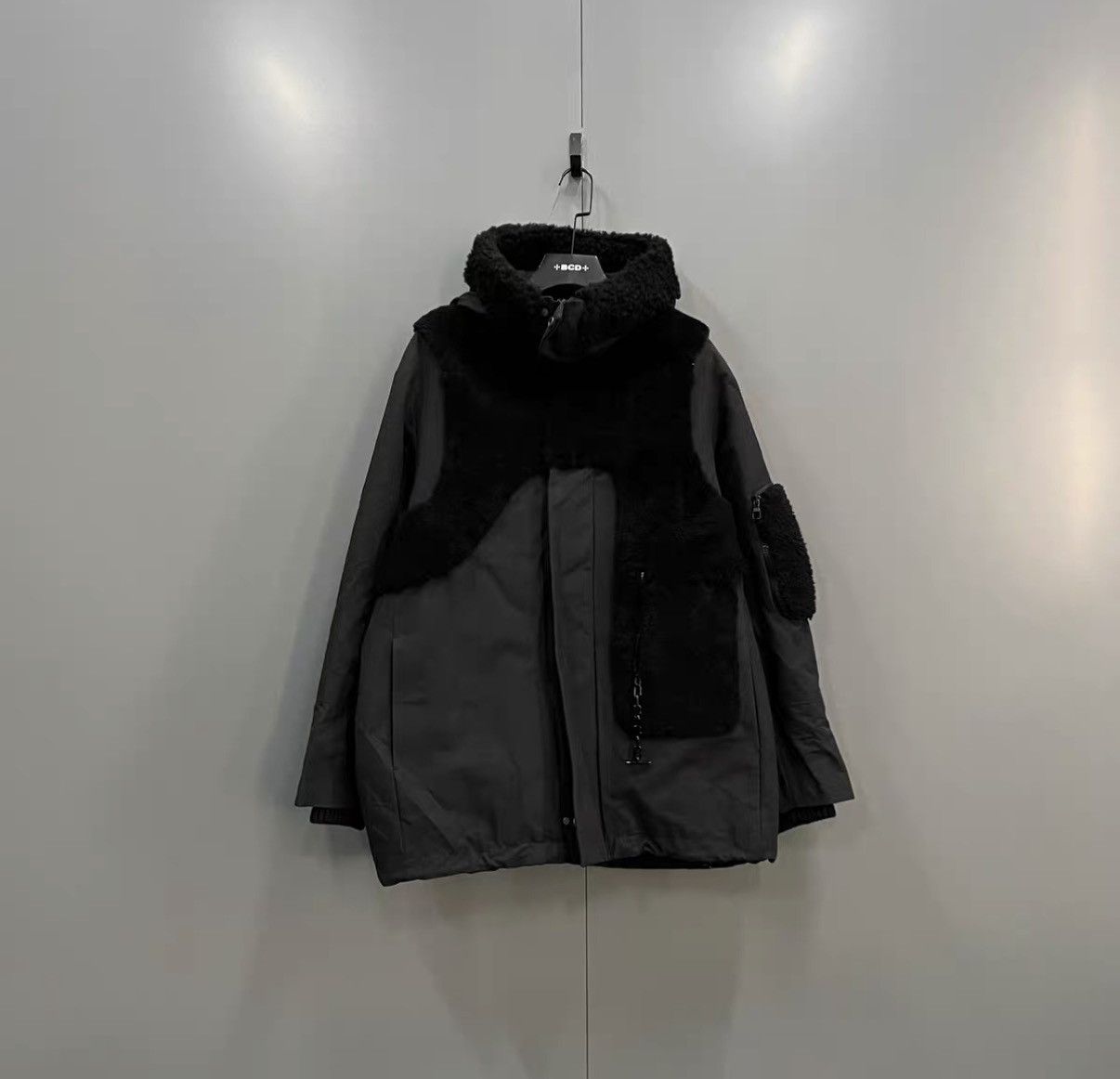 Louis Vuitton Louis Vuitton Fleece Paneled Hooded Jacket J41 Size US M / EU 48-50 / 2 - 1 Thumbnail