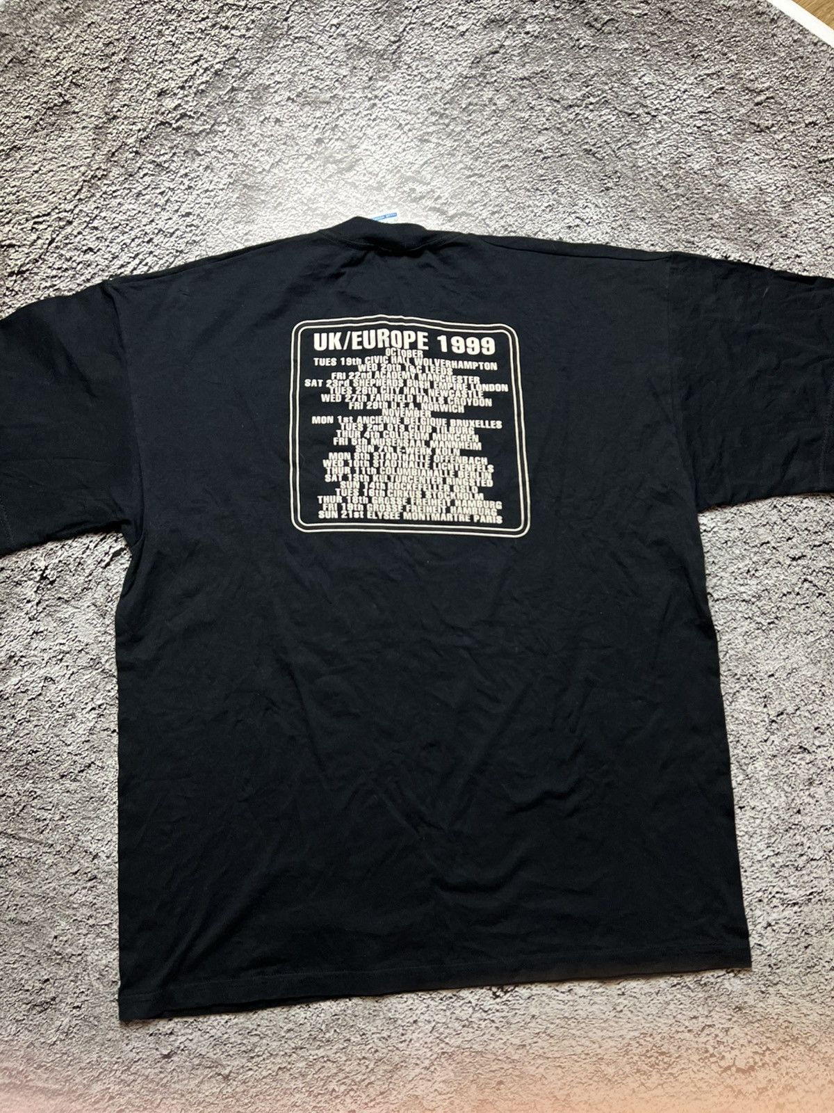 Vintage 1999 Gary Moore different beat tour screeb stars t shirt Size US XL / EU 56 / 4 - 2 Thumbnail