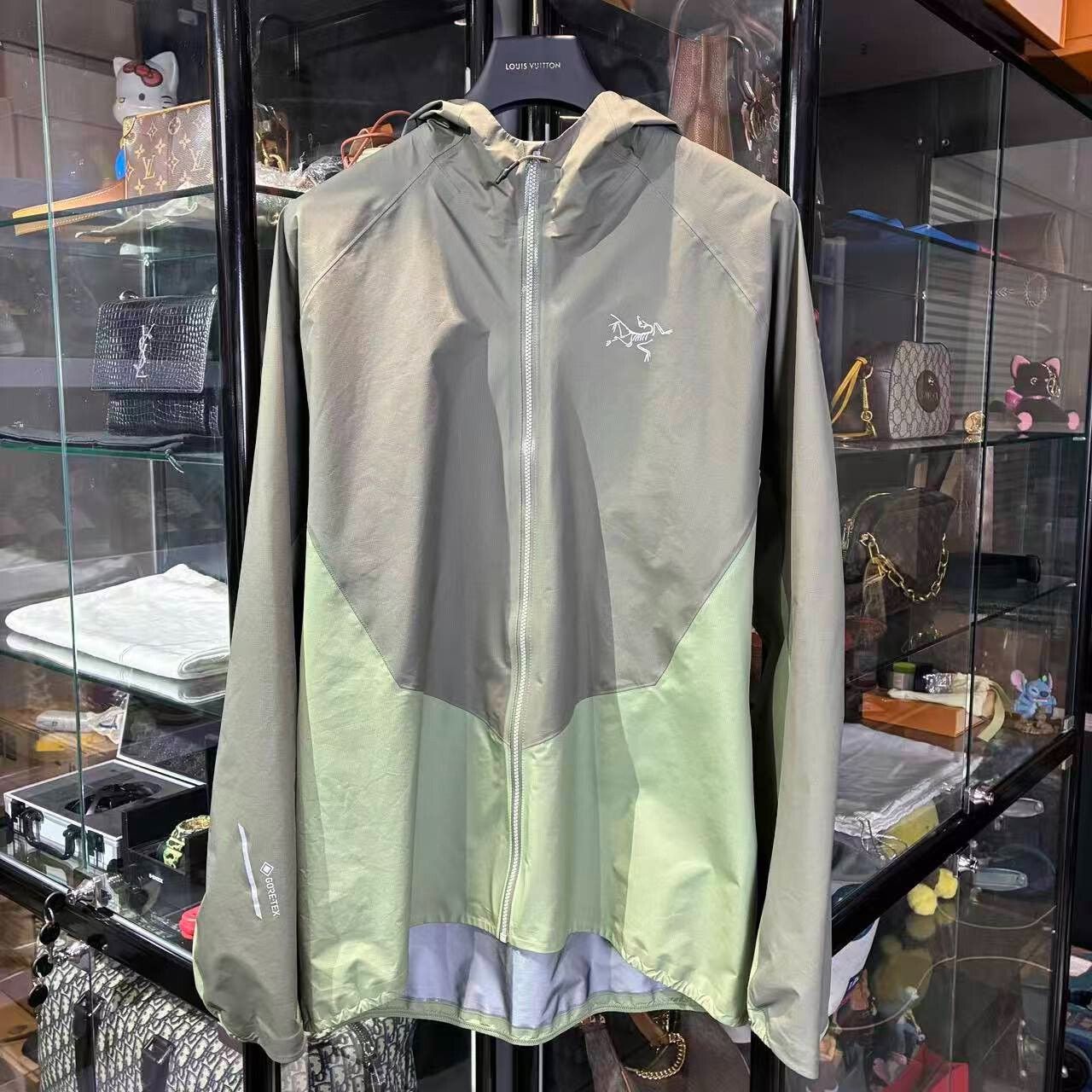 Arc'teryx Arc'teryx Green Light Jacket l Men Size US L / EU 52-54 / 3 - 1 Thumbnail