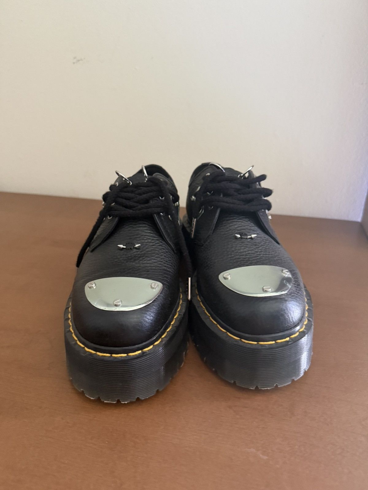 Dr. Martens Dr. martens pierced derby Size US 8 / EU 41 - 2 Thumbnail