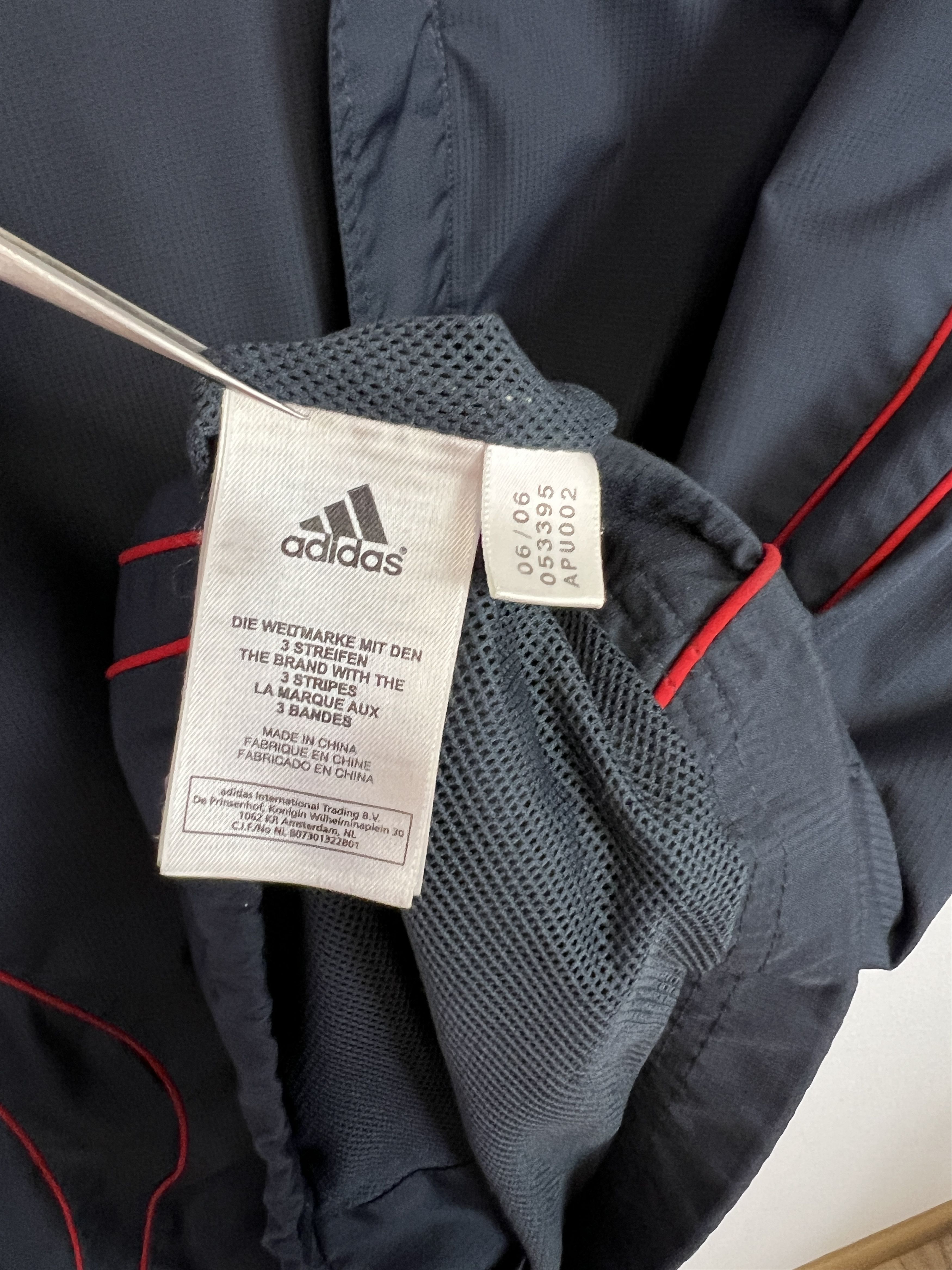 Adidas Vintage Adidas Liverpool Football Jacket Soccer Track Top Size US XL / EU 56 / 4 - 12 Thumbnail