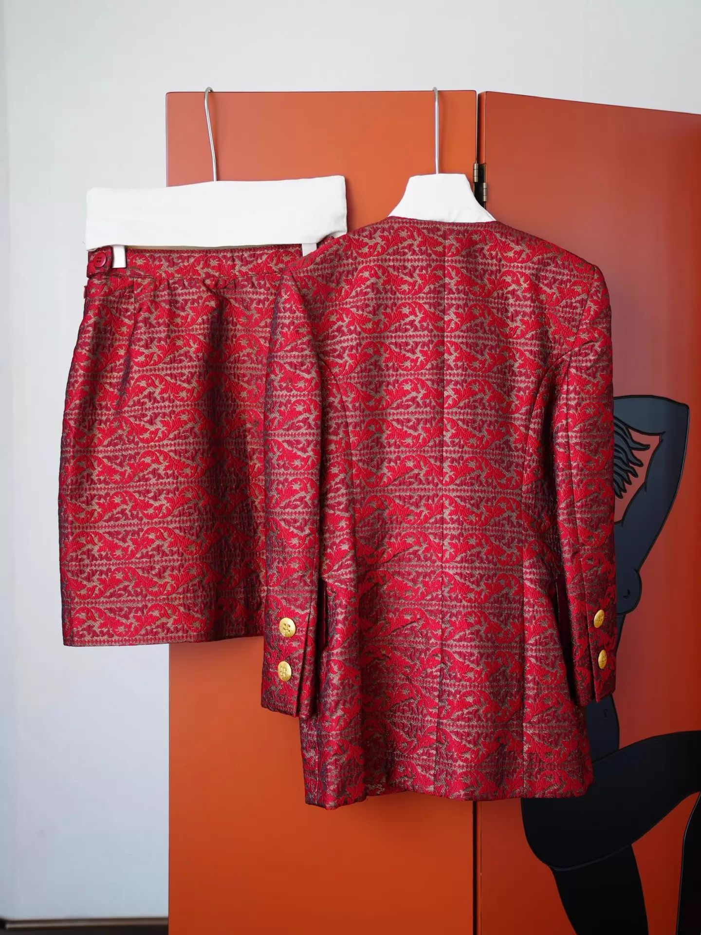 Givenchy Givenchy Vintage Red Gold Embossed Velvet Skirt Set 42/L Size M / US 6-8 / IT 42-44 - 3 Thumbnail
