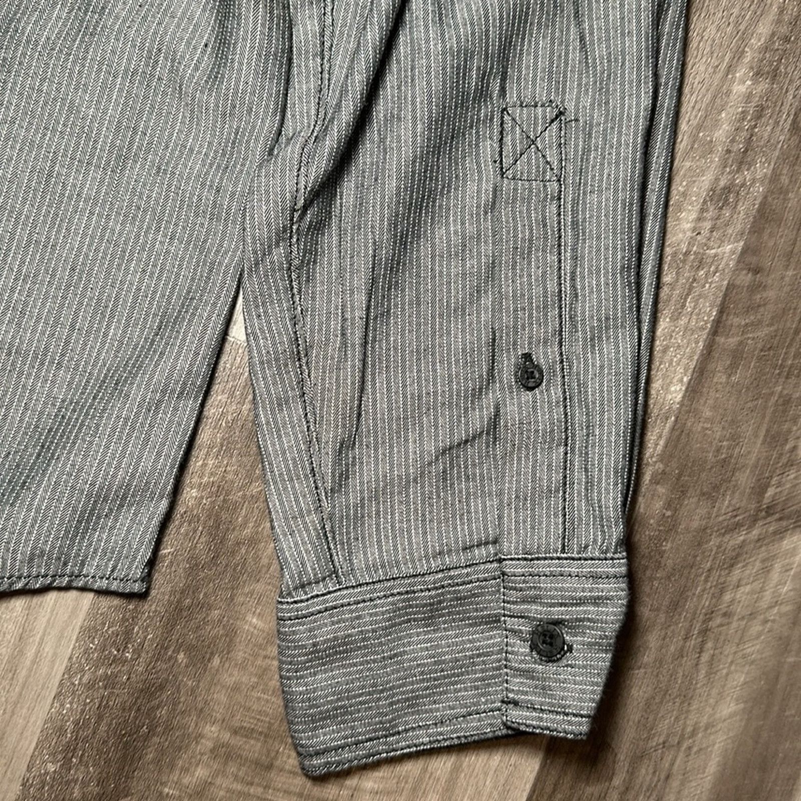 Helix Helix Athletic Fit Long Sleeve Button Down - XL Size US XL / EU 56 / 4 - 4 Thumbnail