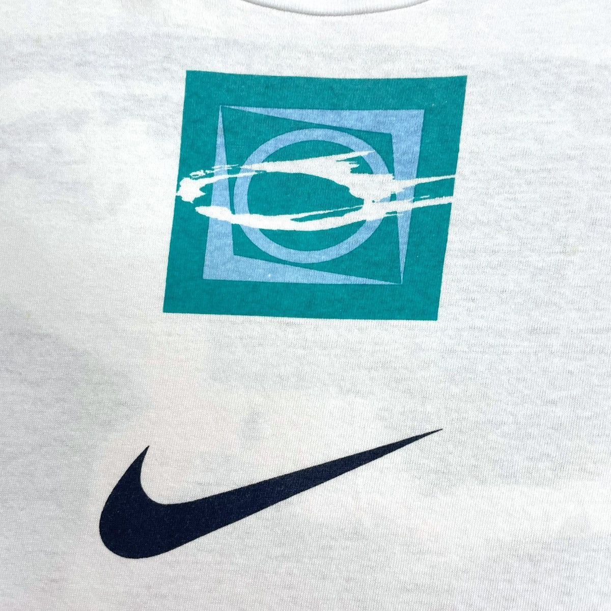 Nike Vintage 90's Nike Challenge Court Tee Size US L / EU 52-54 / 3 - 5 Thumbnail