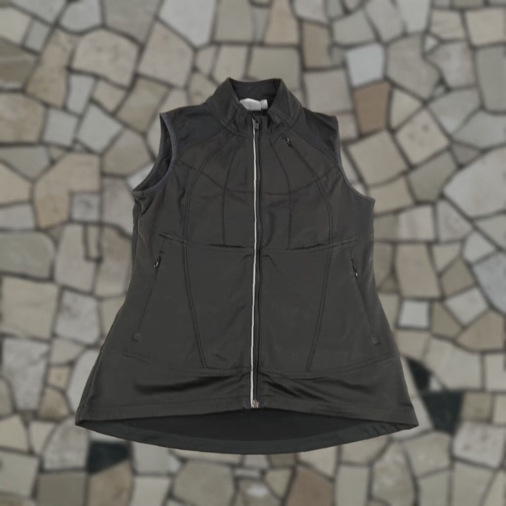 Athleta Athleta Vest Womens Small Full Zip Performance Softshell Sleeveless Flex Running Vest Size S / US 4 / IT 40 - 1 Thumbnail