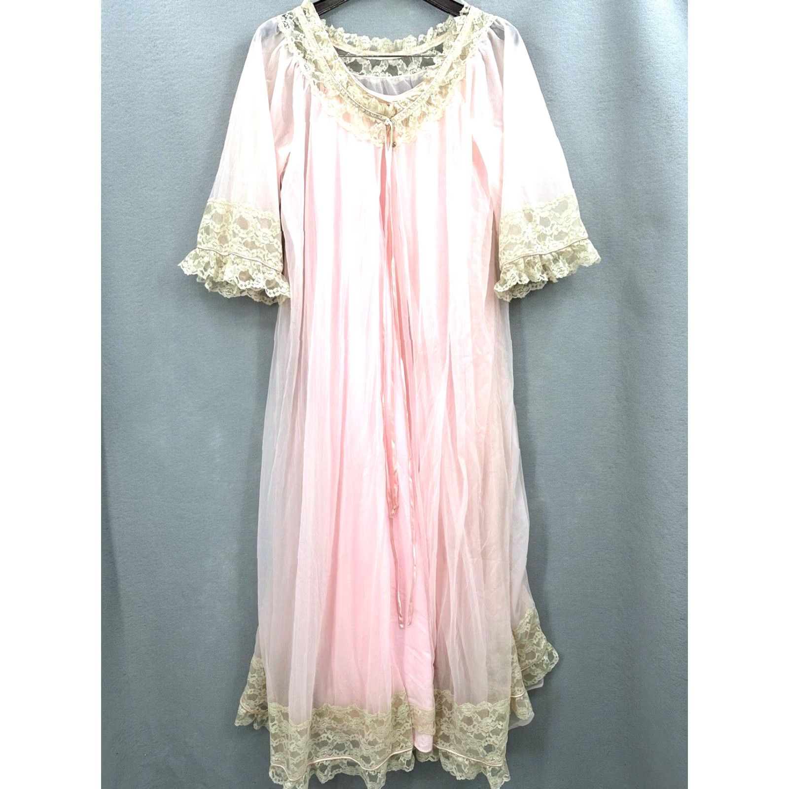 Vintage VINTAGE Intime Nightgown Robe Womens Small Pink Nylon Art Deco 1960s Sleepwear Size ONE SIZE - 2 Thumbnail