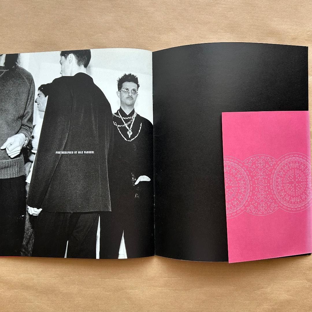 Yohji Yamamoto 00-01AW Catalogue Size ONE SIZE - 7 Thumbnail