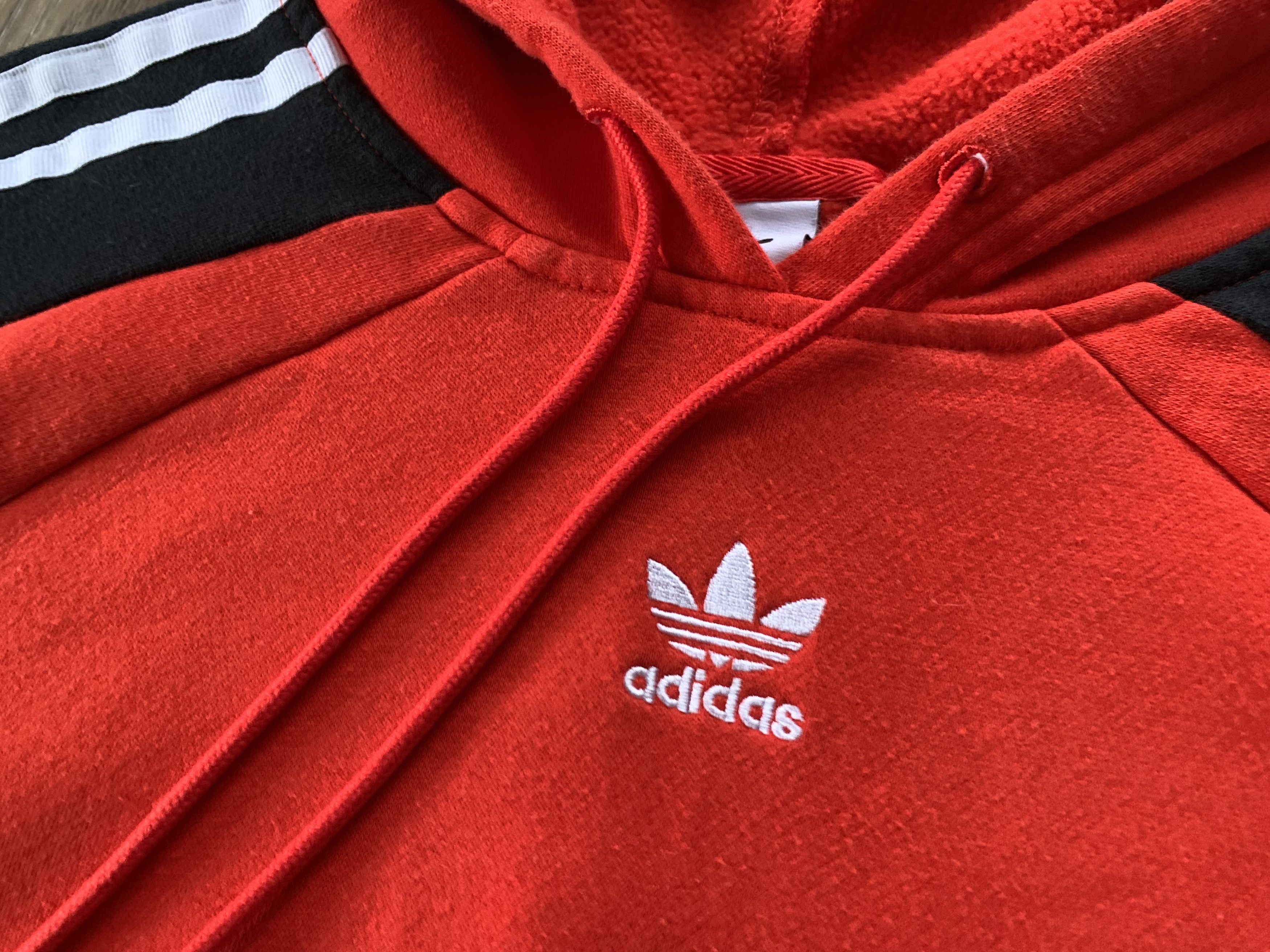 Adidas × Vintage Adidas Crop Centr Logo Printed Hoodie Size M / US 6-8 / IT 42-44 - 5 Thumbnail