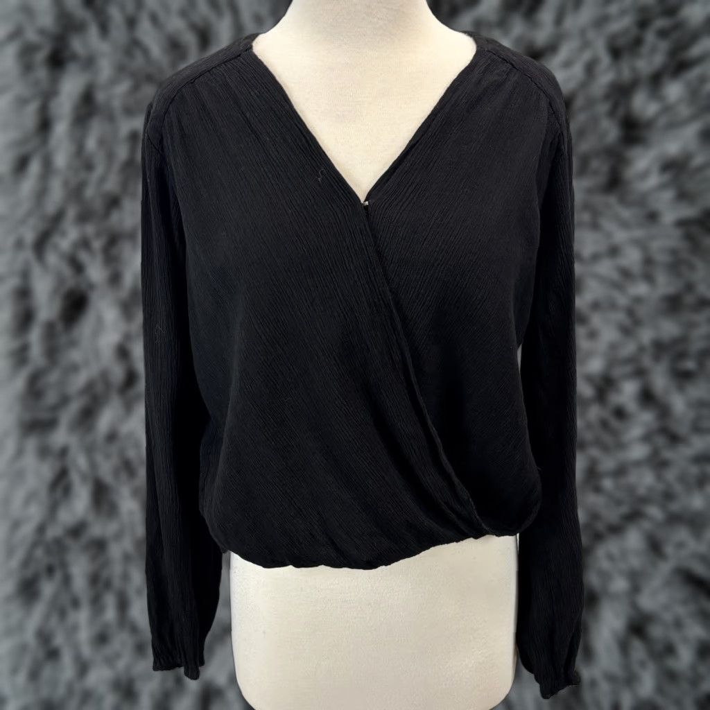 Free People FREE PEOPLE Bohemian Wrap Blouse S Black Long Balloon Sleeve 70s Womens Size S / US 4 / IT 40 - 1 Thumbnail