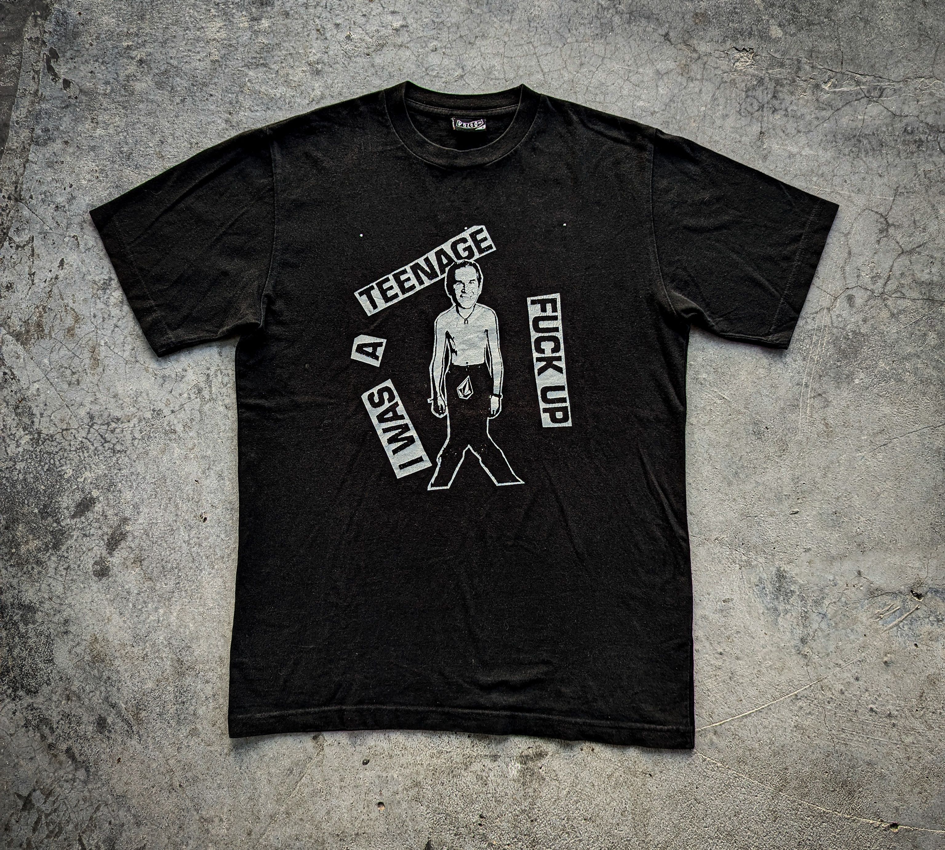 Volcom Vintage Rare Volcom Indie Punk Skate Tshirt Size US M / EU 48-50 / 2 - 1 Thumbnail