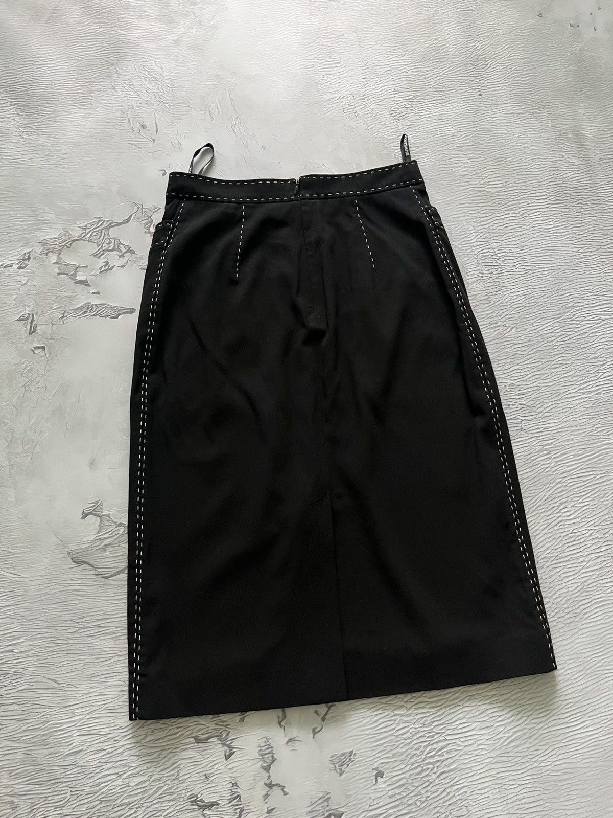 Burberry Burberry London England Luxury Black Skirt Size 26" / US 2 / IT 38 - 4 Thumbnail