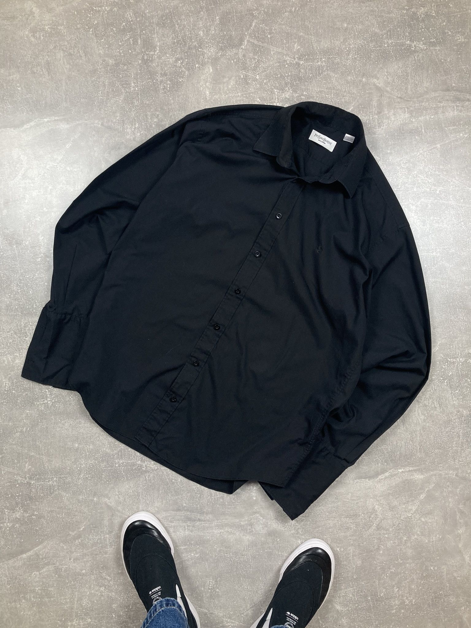 Yves Saint Laurent Yves Saint Laurent black french caffs shirt ysl logo Size US XL / EU 56 / 4 - 2 Thumbnail