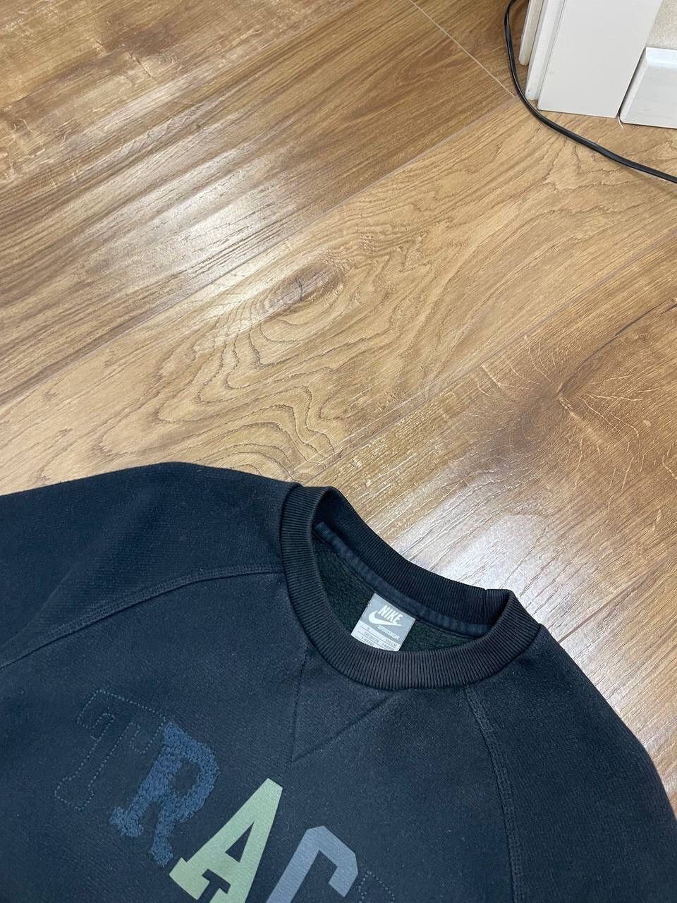 Nike Vintage Nike Y2K Style Track Field 72 Big Logo Sweatshirt Size US S / EU 44-46 / 1 - 5 Thumbnail