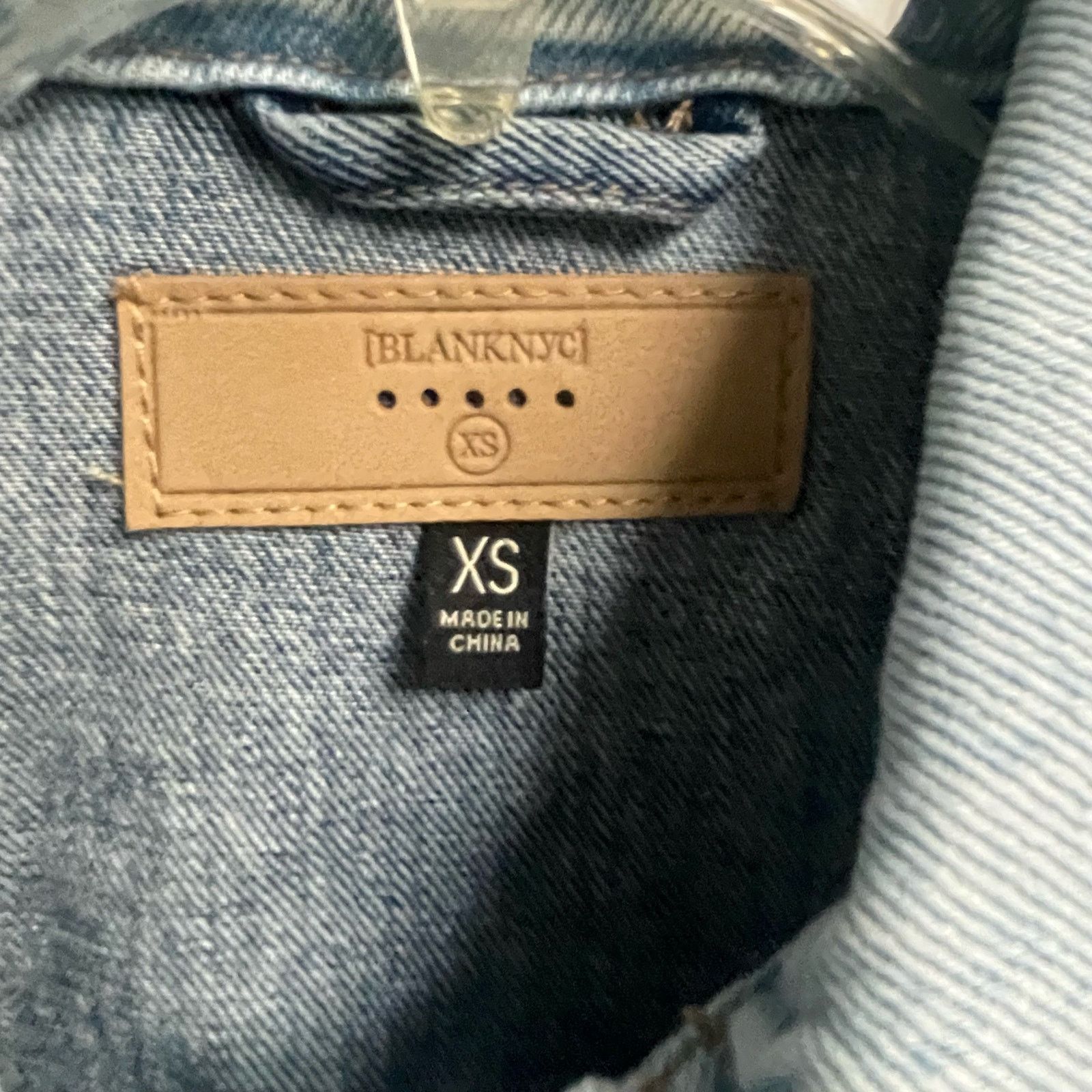 BLANKNYC BlankNYC Patchwork Denim Jacket XS NWT Jean Cropped $98 Size XS / US 0-2 / IT 36-38 - 3 Thumbnail