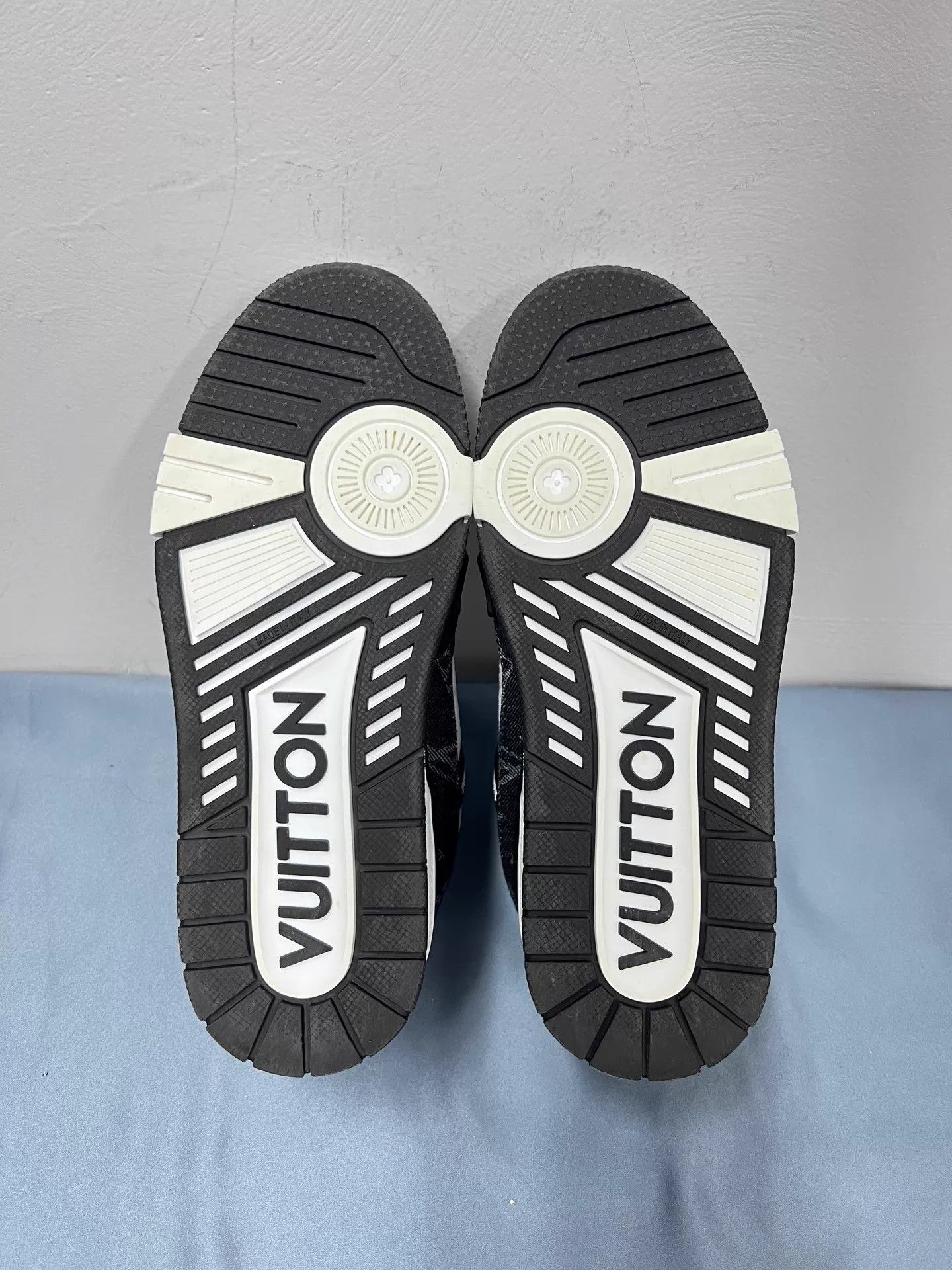 Louis Vuitton LV Black White Denim Panda Trainer 37 Size US 6.5 / IT 36.5 - 7 Thumbnail