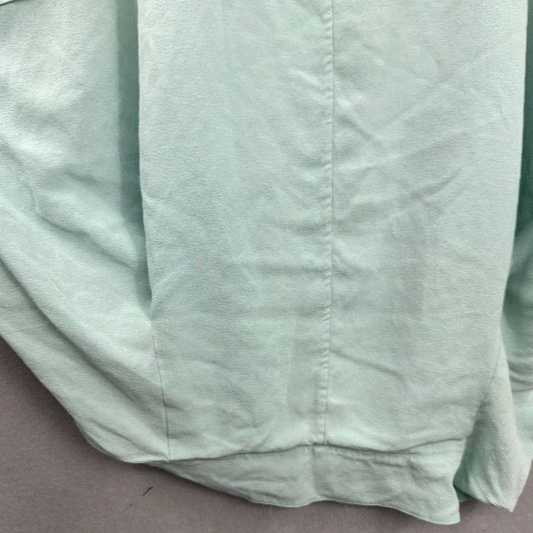 Diane von Furstenberg VINTAGE Diane von Furstenberg Blouse Womens Petite S Silk Landy 90s Green Designer Casual Women Size S / US 4 / IT 40 - 7 Thumbnail