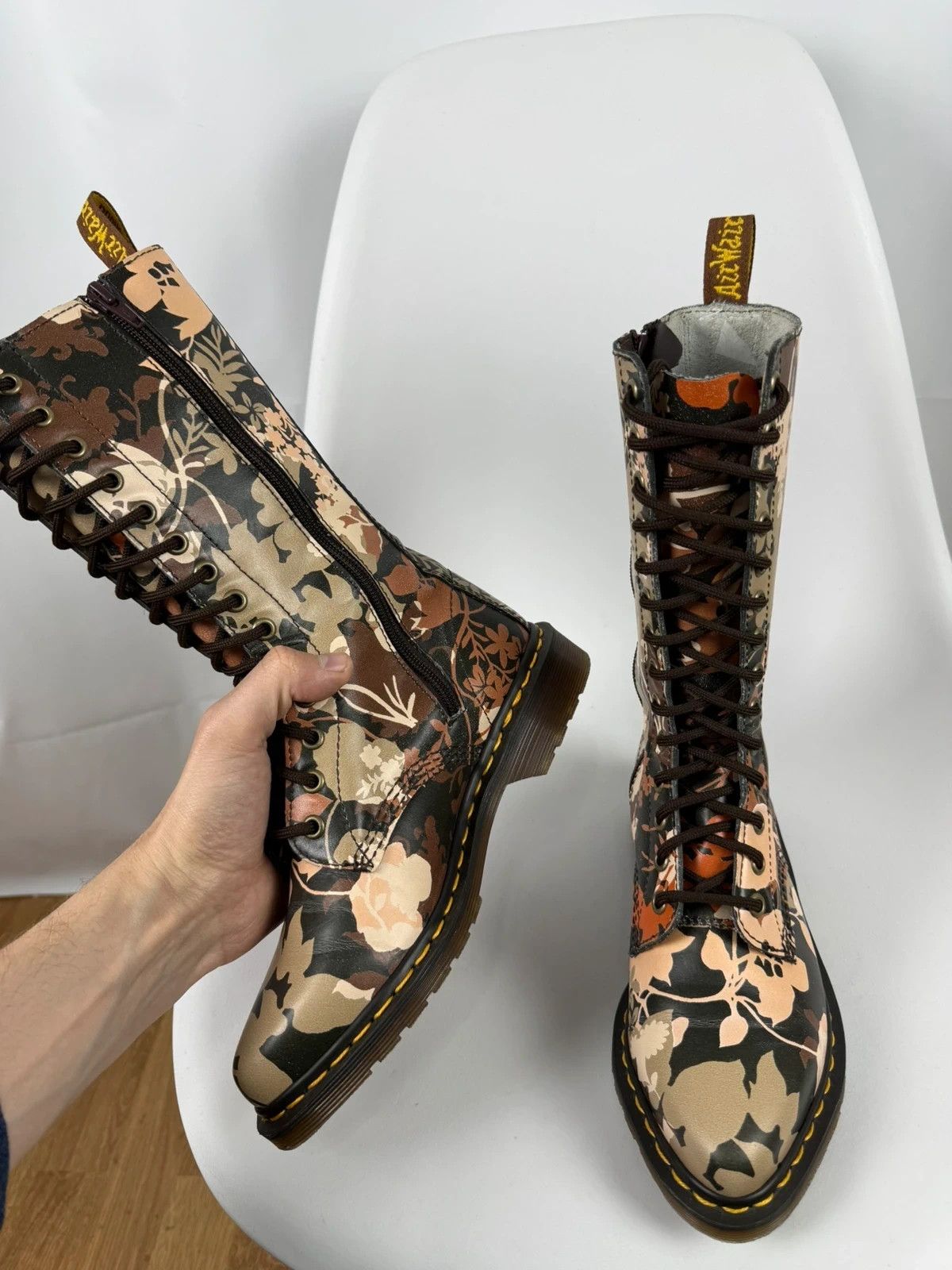 Dr. Martens Dr. Martens Cerys Boots Printed Genuine Leather size 37 Size US 8 / IT 38 - 6 Thumbnail