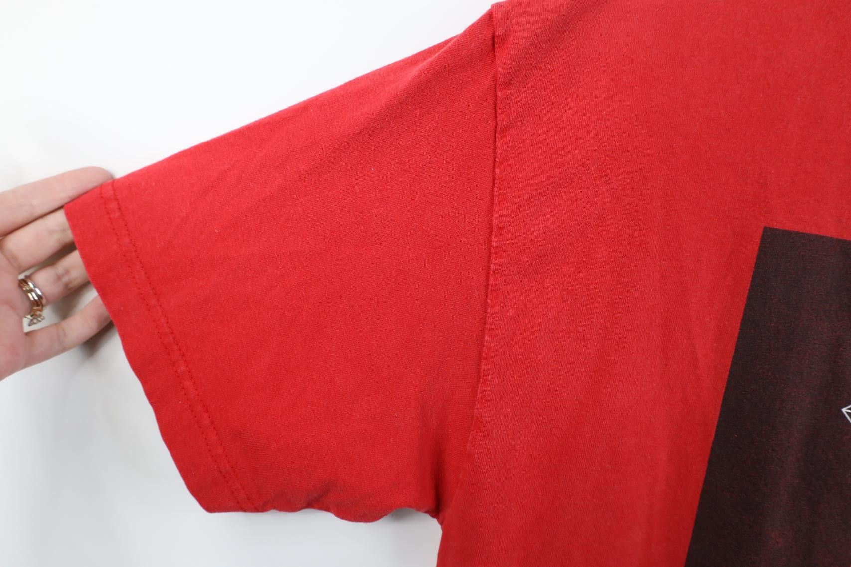 Diamond Supply Co. Vintage Diamond Supply Co Spell Out Skateboard T-Shirt Red Size US L / EU 52-54 / 3 - 10 Thumbnail