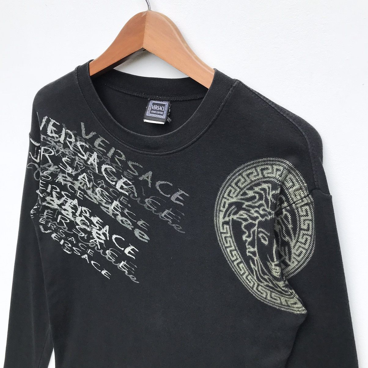Versace Vintage 90s Versace Jeans Couture Shirt Versace Sunfaded Size US S / EU 44-46 / 1 - 6 Thumbnail