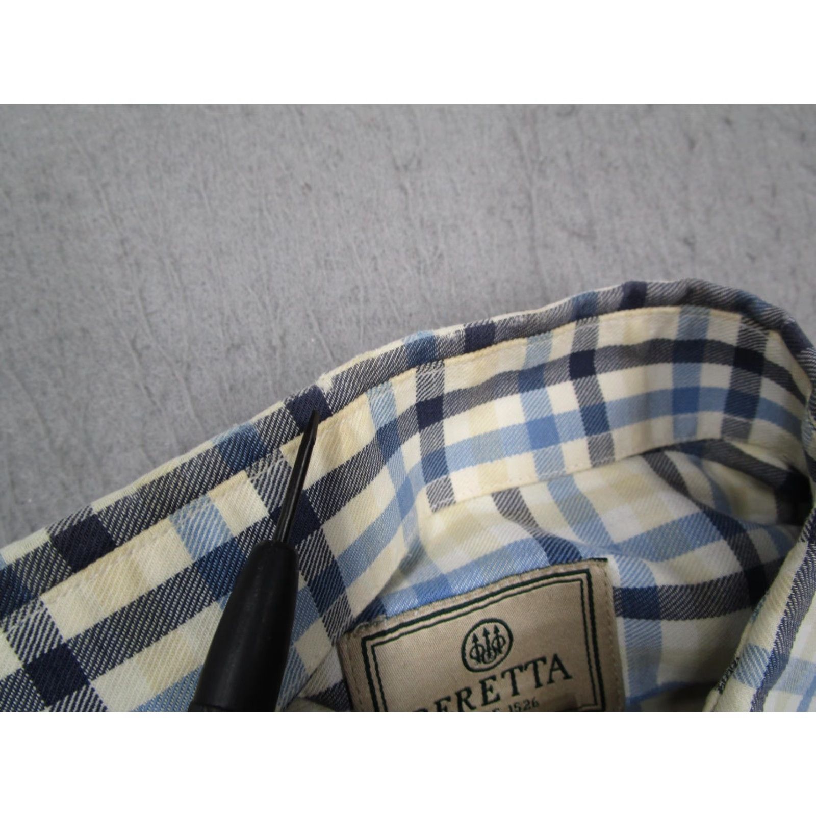 Vintage Beretta Shirt Mens XL Blue White Plaid Short Sleeve Button Down Cotton Casual Shirt Button-Down Collar Front Pocket Classic Fit Men’s Not Vintage Size US XL / EU 56 / 4 - 4 Thumbnail