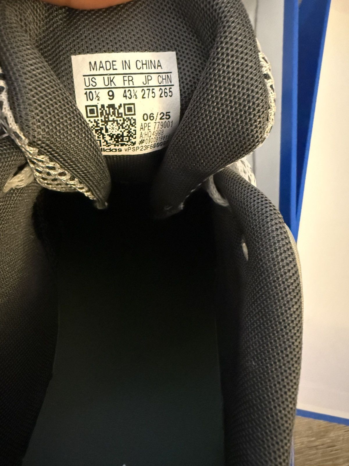 Adidas AVAVAV Adidas Size US 8.5 / EU 41-42 - 8 Thumbnail