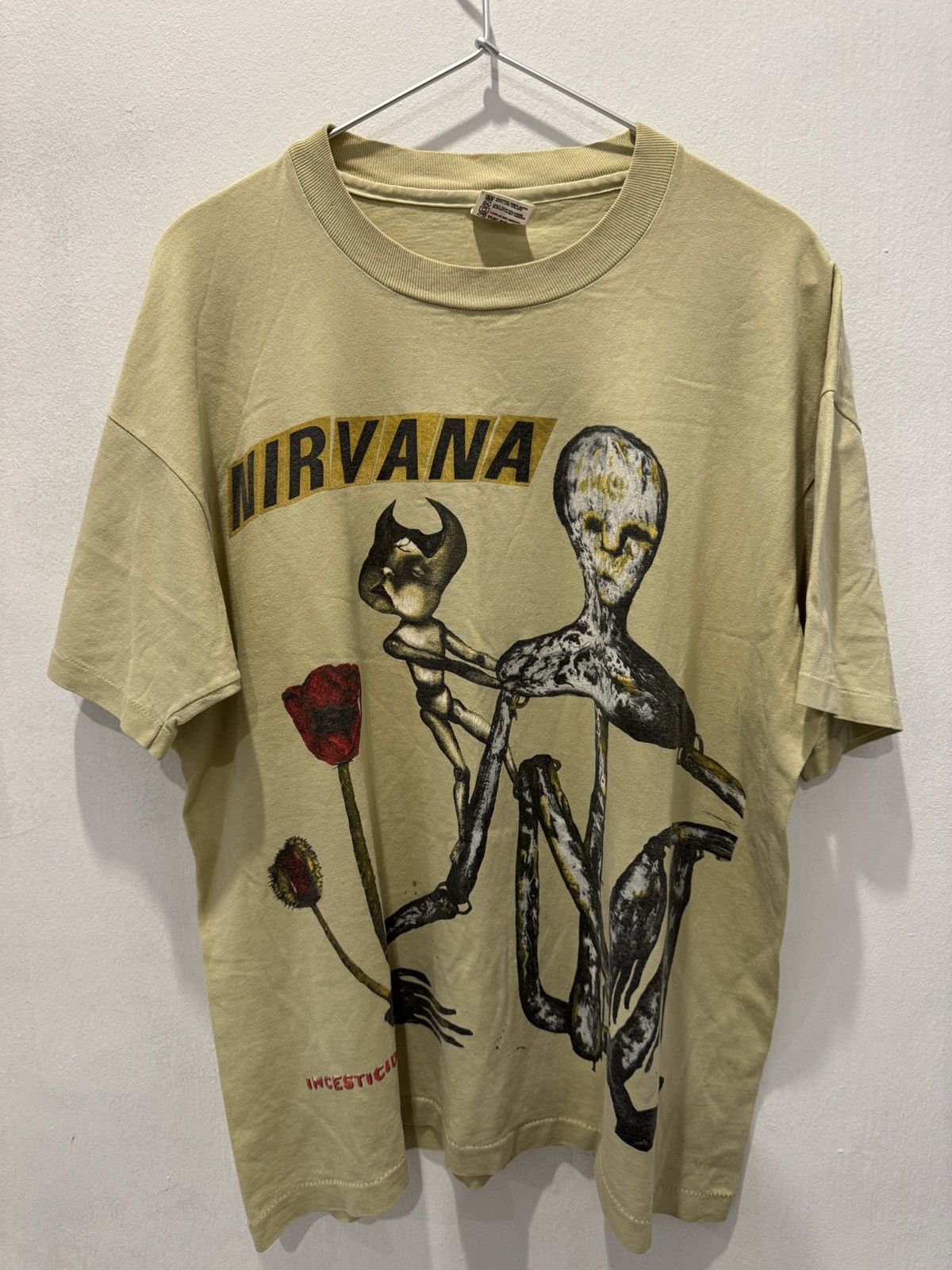 Vintage Vintage Nirvana Incesticide T-Shirt Size US L / EU 52-54 / 3 - 1 Thumbnail