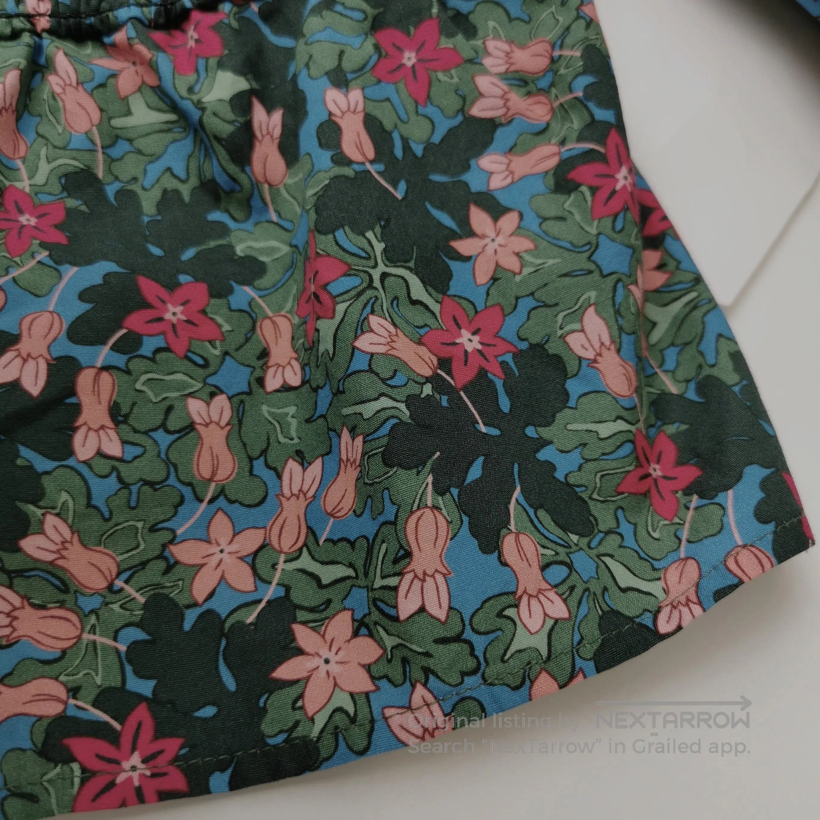 Japanese Brand Floral Print Square Neck Puffed Sleeve Blouse. Size L / US 10 / IT 46 - 1 Thumbnail